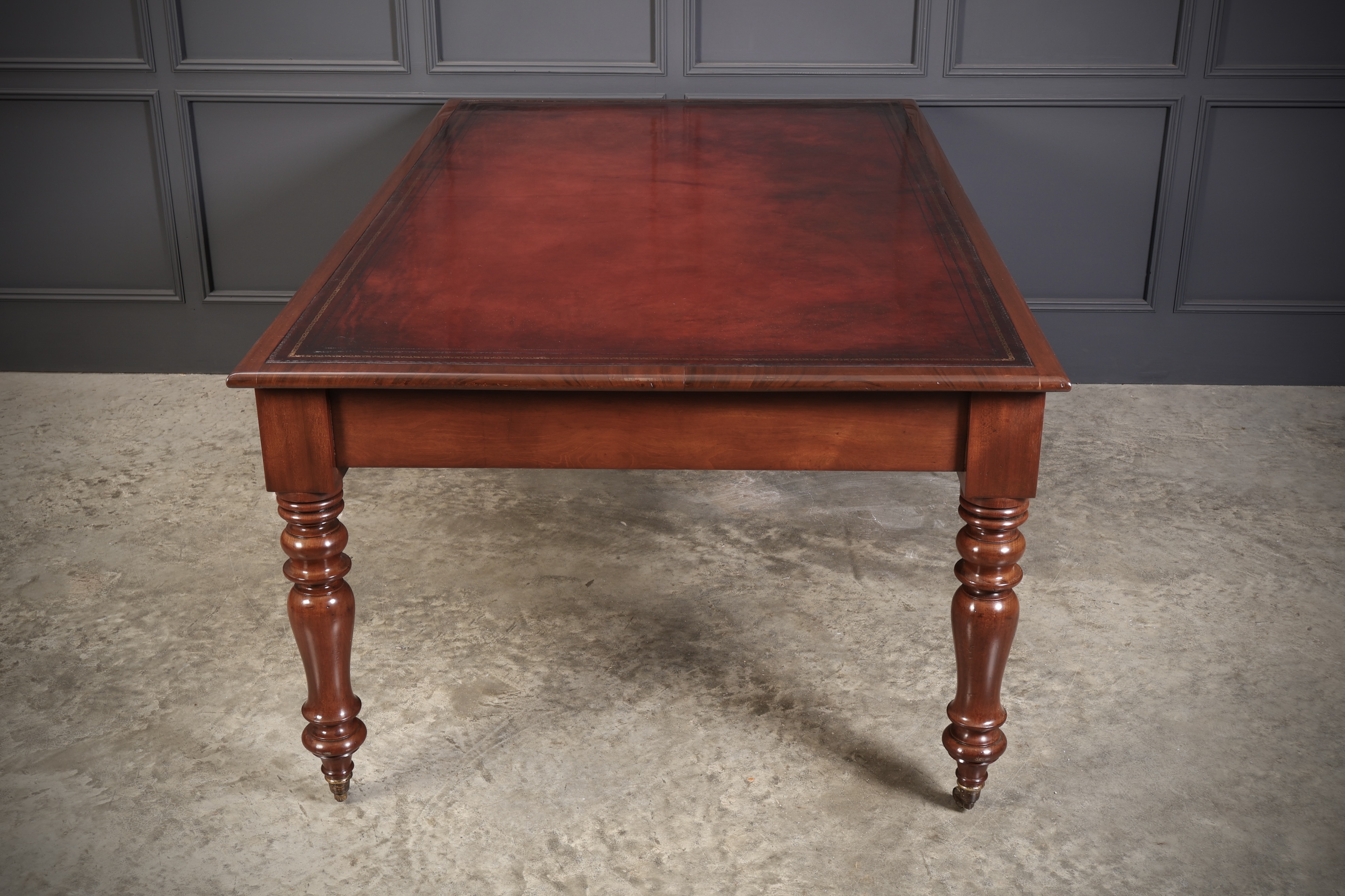 Large Early Victorian Mahogany & Leather Partners Writing Table - Image 10